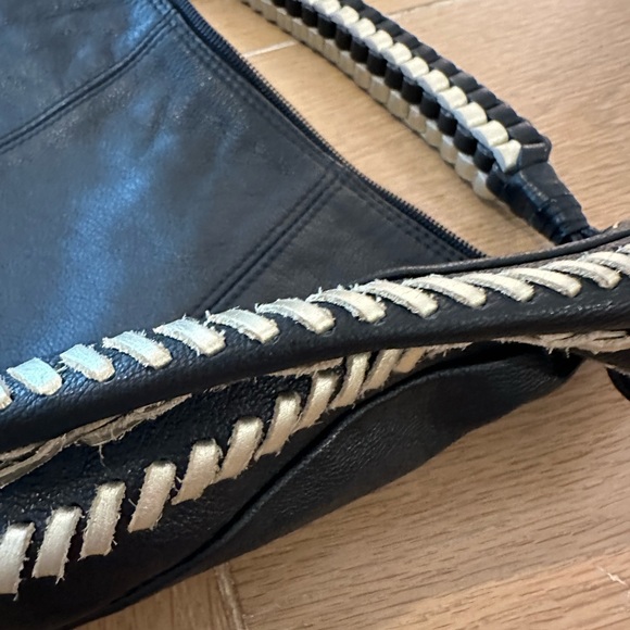 Berge black leather purse made in Italy fun unique woven straps - Picture 10 of 11